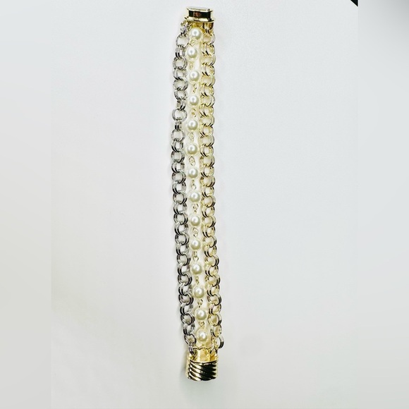 Pearl & Chain Two Tone Bracelet Magnetic Closure - Picture 3 of 6